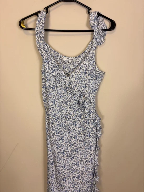 Madewell Blue & White Floral V Neck Wrap Dress with Ruffle Straps 6 - Picture 3 of 7